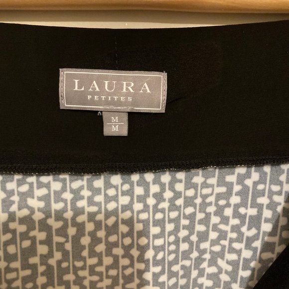 REDUCED PRICE! #96 Laura Petite Pull on Skirt, Black & White, Size M - Picture 2 of 2